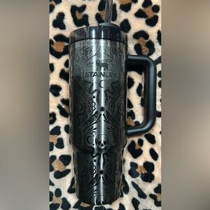 New Stanley Tumbler Deadly Damask